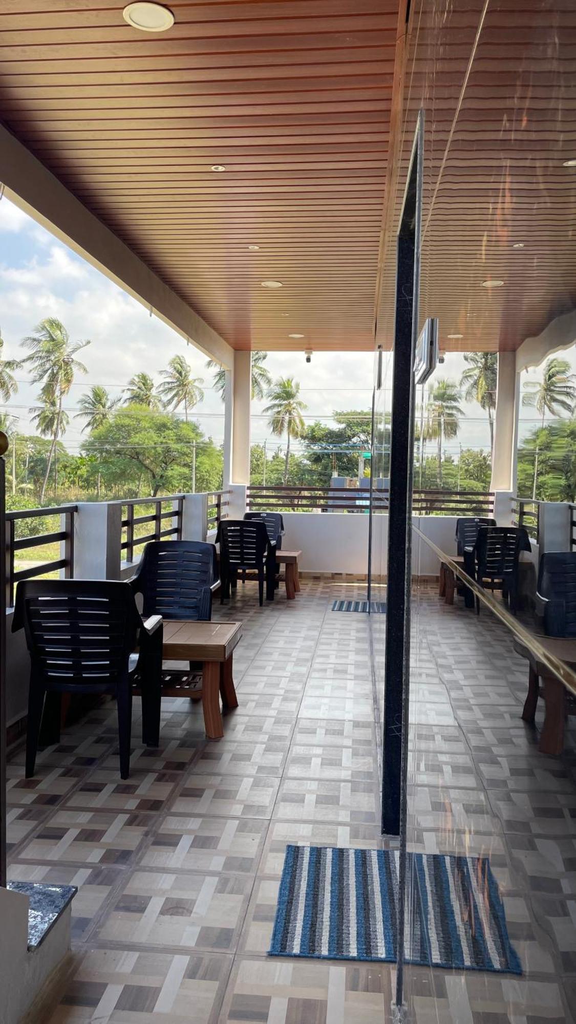 Mamatha Guest Inn Hampi Exterior photo
